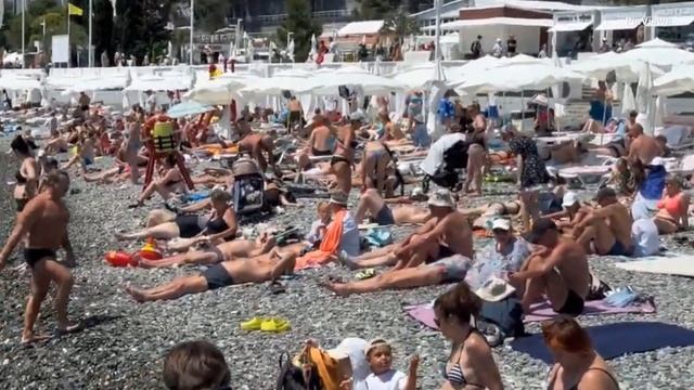 Сочи Адлер Центральный пляж сегодня 25 июня 2025. Какая обстановка, какая погода сейчас в Адлере