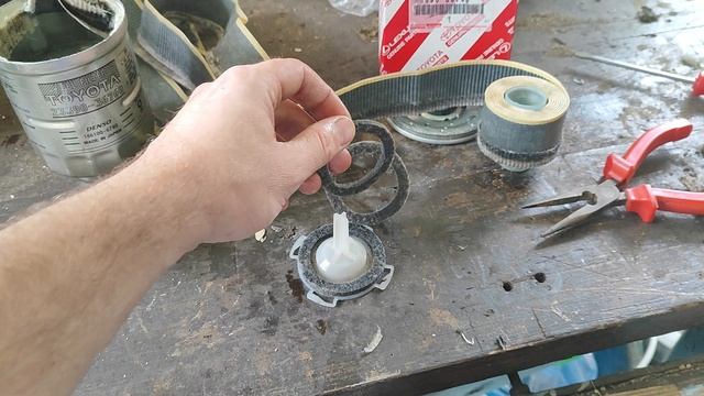 Топливный фильтр Toyota 23390-36760