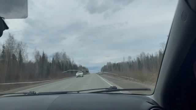 Еду на машине по трассе, рутина