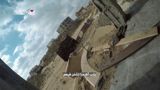 А это уже гораздо более успешная засада ХАМАС на израильскую бронетехнику.  В руинах Хан-Юниса п...
