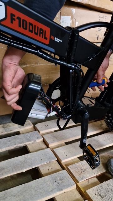 🔧 Minako F10 Dual: Вскрываем полноприводный контроллер!