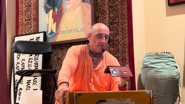 Чудеса на второй Авеню. Нью-Йорк. Matchless gifts Hare Krishna temple