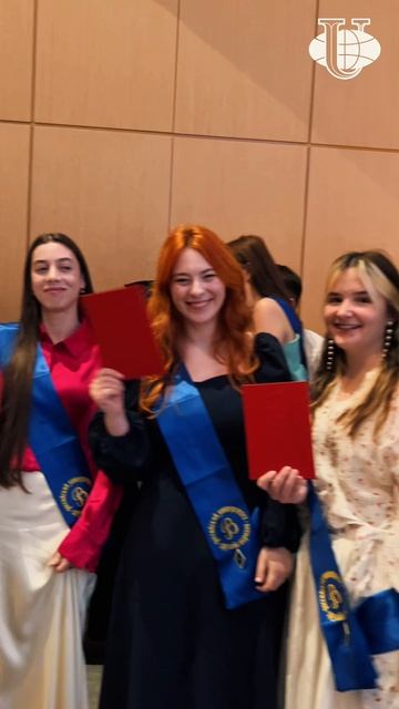 Конфедератки выпускников ФГСН РУДН в небе!