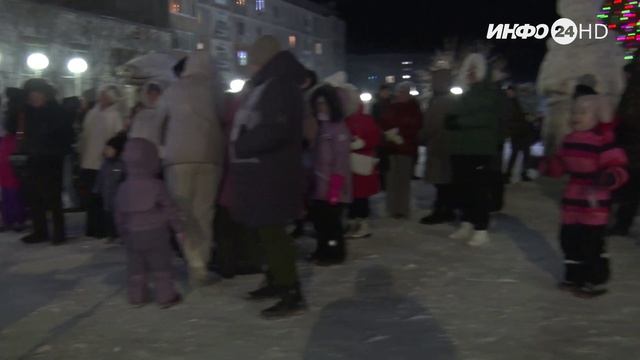 В Шадринске идет благоустройство территории возле ДК «Созвездие» (2025-06-25)