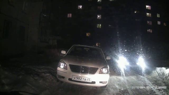 Автомобильный Видеорегистратор GS8000L (ночной тест)
