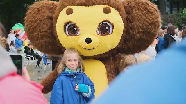 Сад Эрмитаж. 55 лет Большой детский хор Попова, Анатолий Кисляков, ансамбль Росгвардии, В. Шаинский