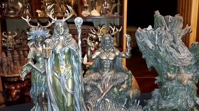 К ДАРГИНСКОМУ БОГУ АБДАЛУ... для удачи