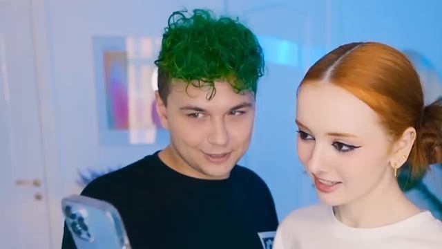 Милс PLAY - Реакция на ТИК ТОК - СОХРАНЕНКИ 😂 ПОПРОБУЙ НЕ ЗАСМЕЯТЬСЯ челлендж в TIK TOK (1)