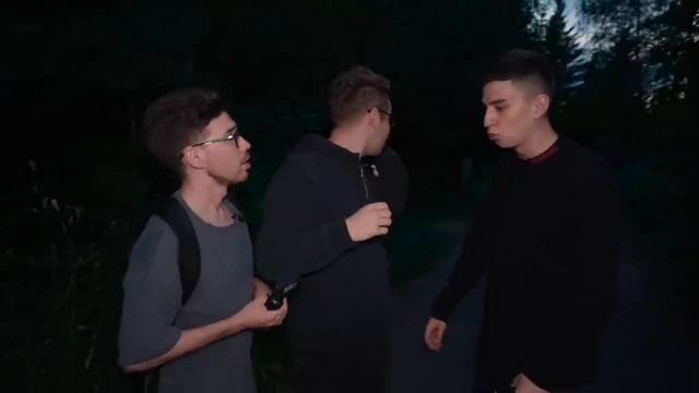 А4 24 Часа на КЛАДБИЩЕ Челлендж !