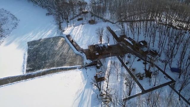 Домики у озера январь 2023г.