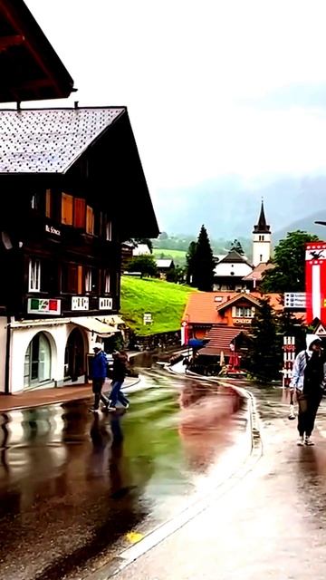 Камера запечатлела странный инцидент