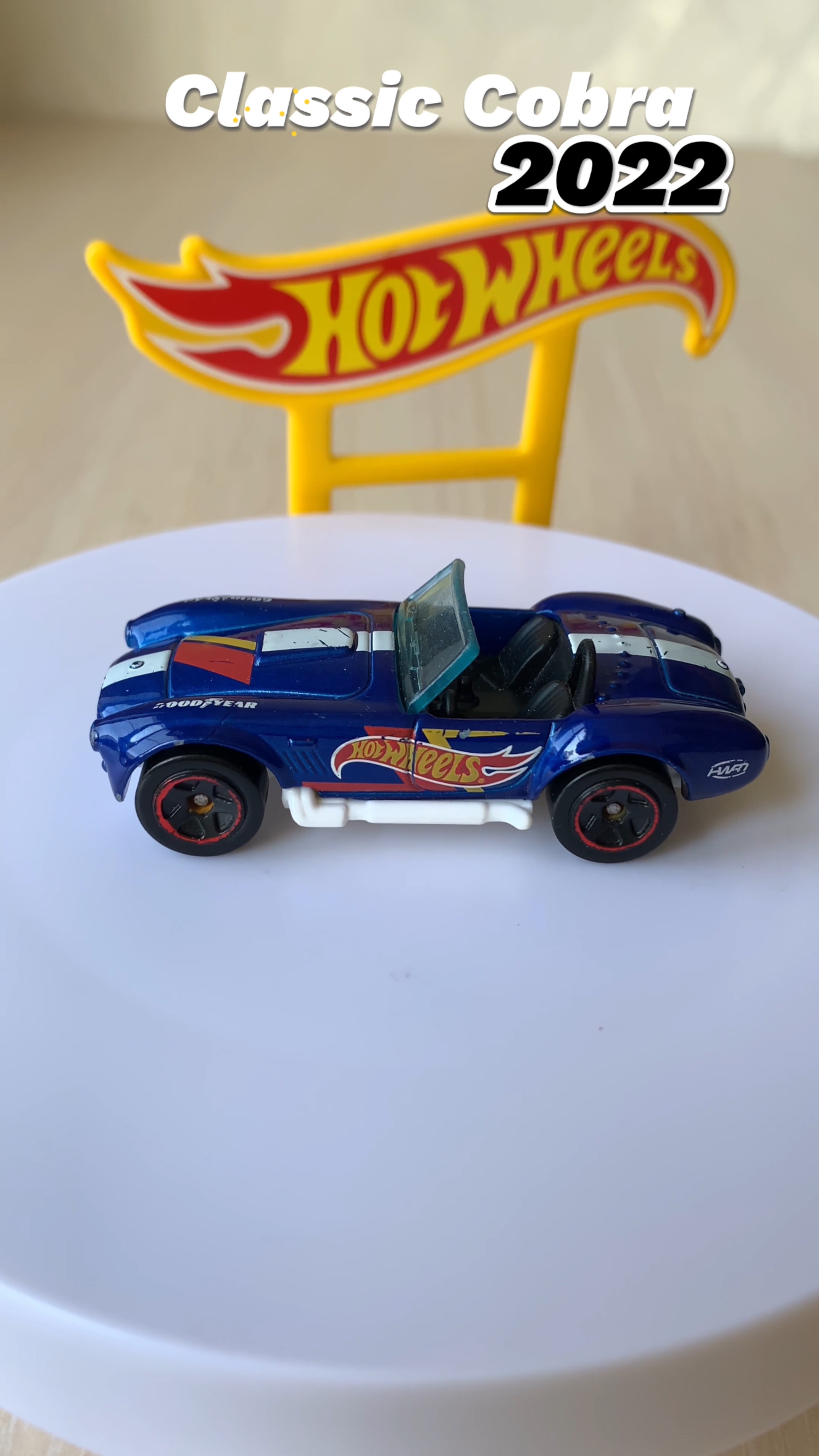Classic Cobra 2022 Hot wheels