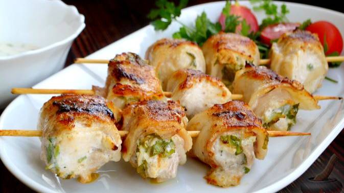 Два мяса смакуют прекрасно! КУРИНЫЕ ШАШЛЫЧКИ В ЙОГУРТОВОМ МАРИНАДЕ, С БЕКОНОМ