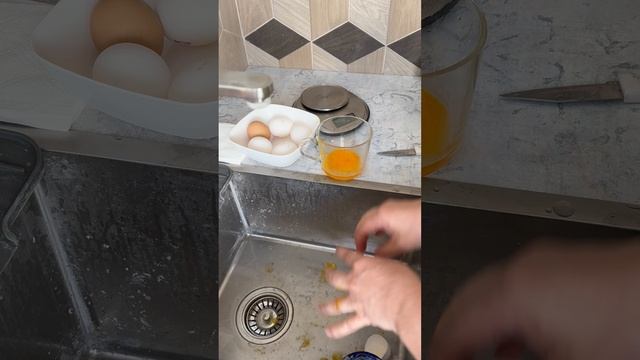Приготовление яичной эмульсии