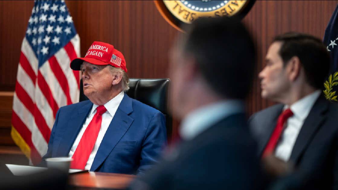 Трамп заявил о желании заключить сделку с Россией по Украине