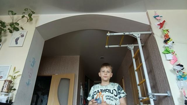 И как я играю в её но не прицепляй на палец