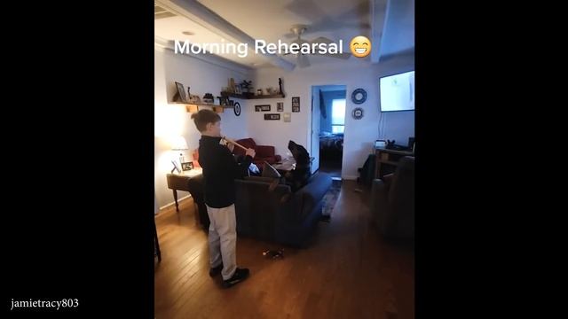 САМЫЙ ЗАБАВНЫЙ малыш и Доберман Все делают вместе!