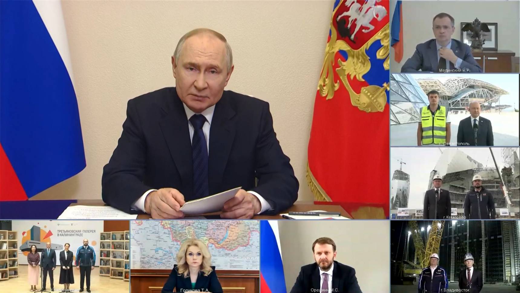 Михаил Развожаев доложил Владимиру Путину о ходе строительства Российской галереи искусств и Театра