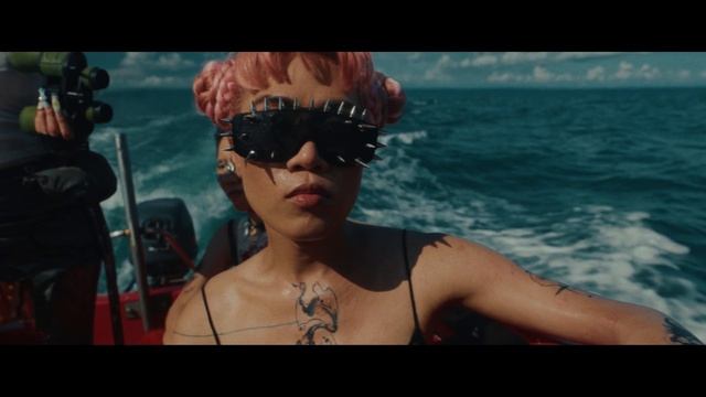 U4ikatana - Badgirl (Full Version)