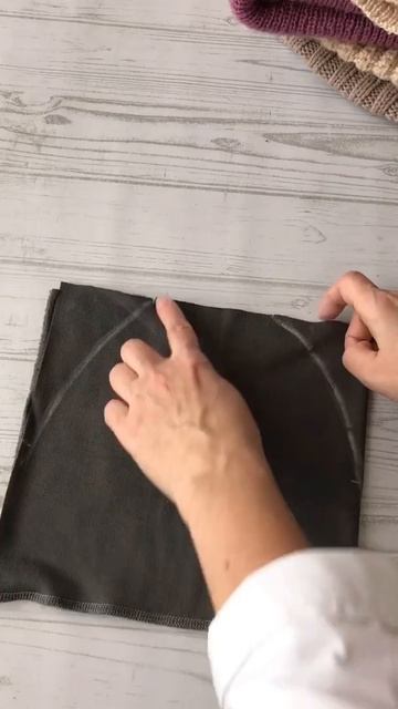 Как утеплить вязаную шапку за 10 минут. #shorts