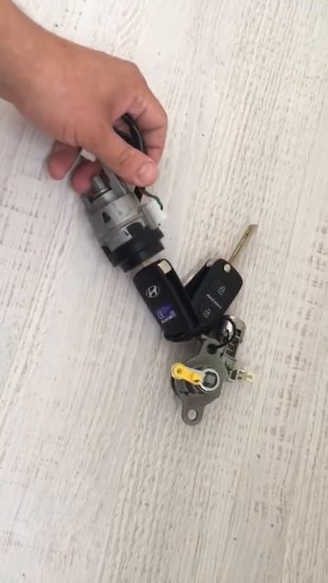 Замена всех замков Hyundai Accent c новыми ключами . 89039770050
