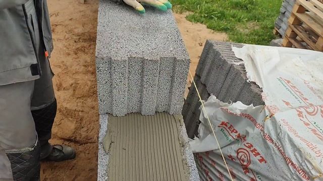 Кладка керамзитобетоных блоков /Строительство #diy #строительство #кладка