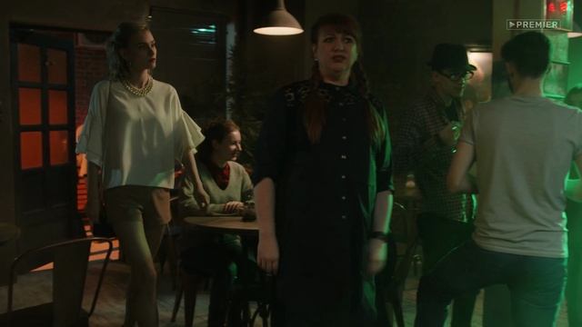 Две.девушки.на.мели.03.серия. 1 сезон