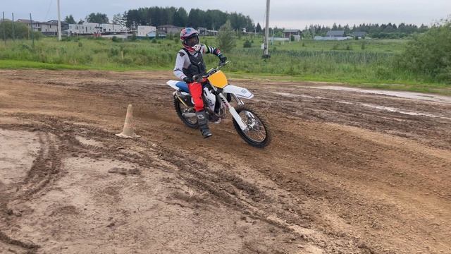 Школа мотокросса ZRT Тренировка поворотов