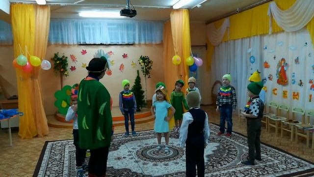 Хоровод  "Что нам осень принесла"