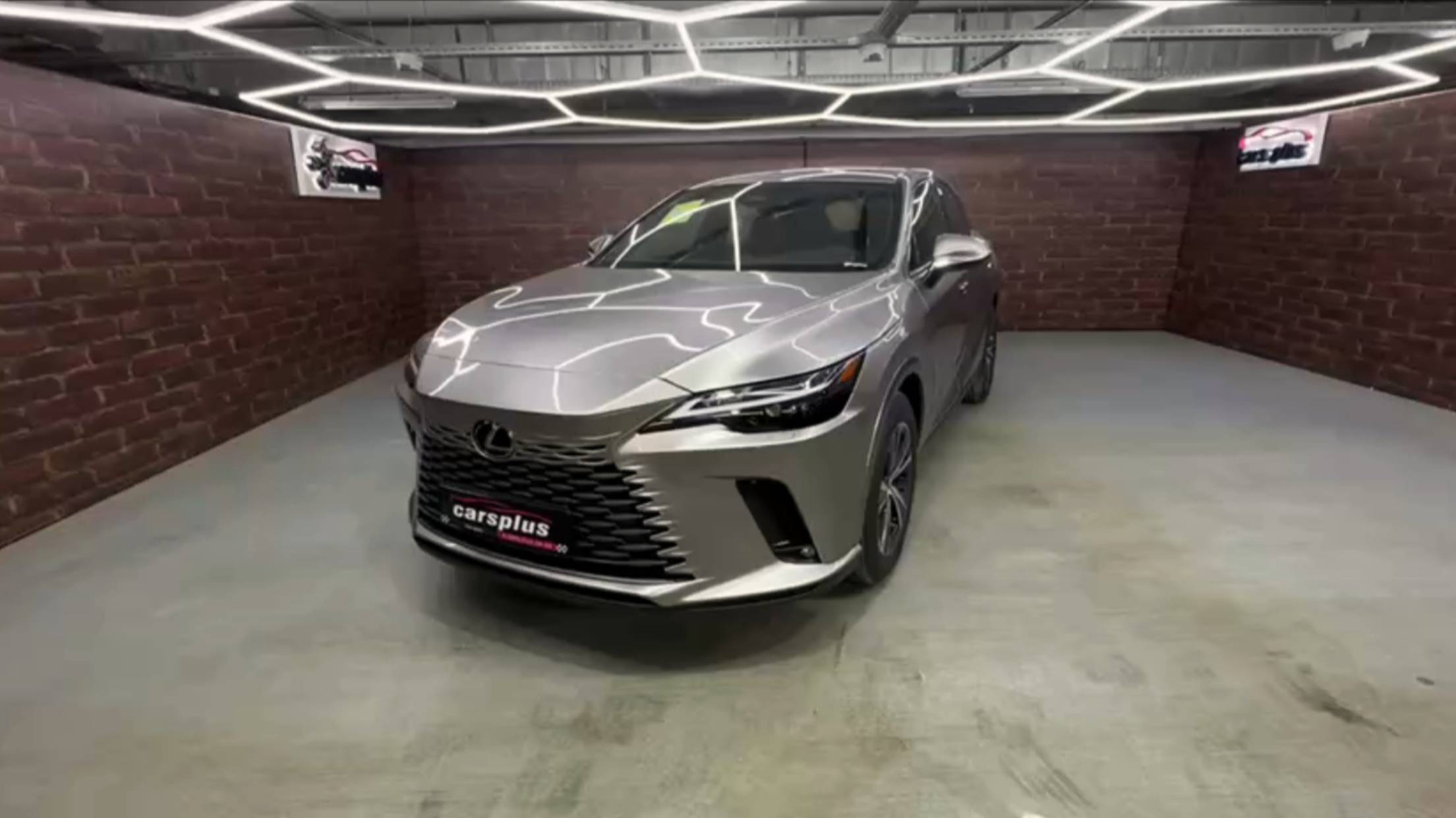 В наличии Lexus RX 300👇