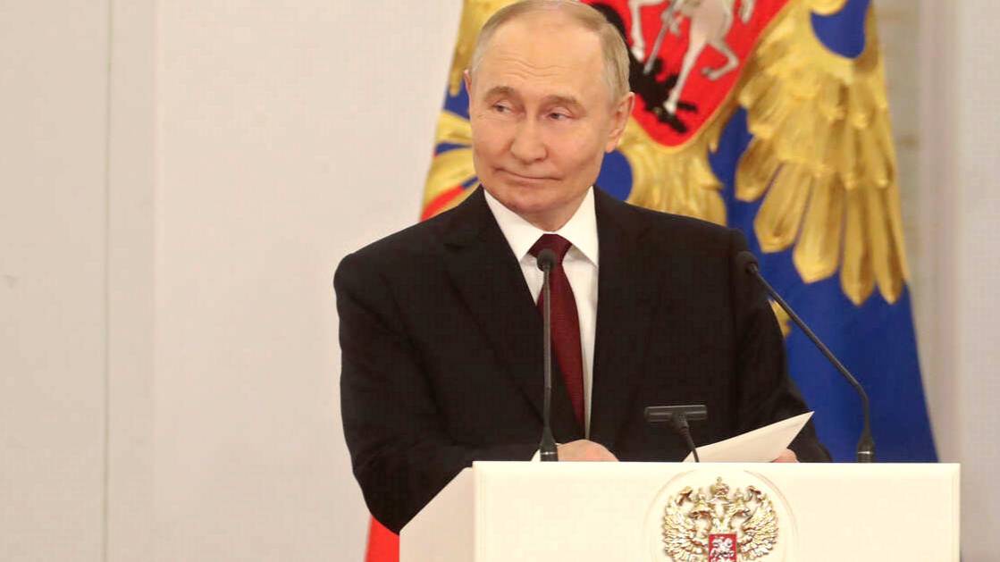 Путин присвоил звание Героя России посмертно сержанту Хугаеву