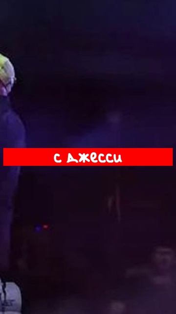 Бывший_вокалист_Killswitch_Engage_Говард_Джонс_присоединился_к_группе_на_сцене,_чтобы_исполнить_«The