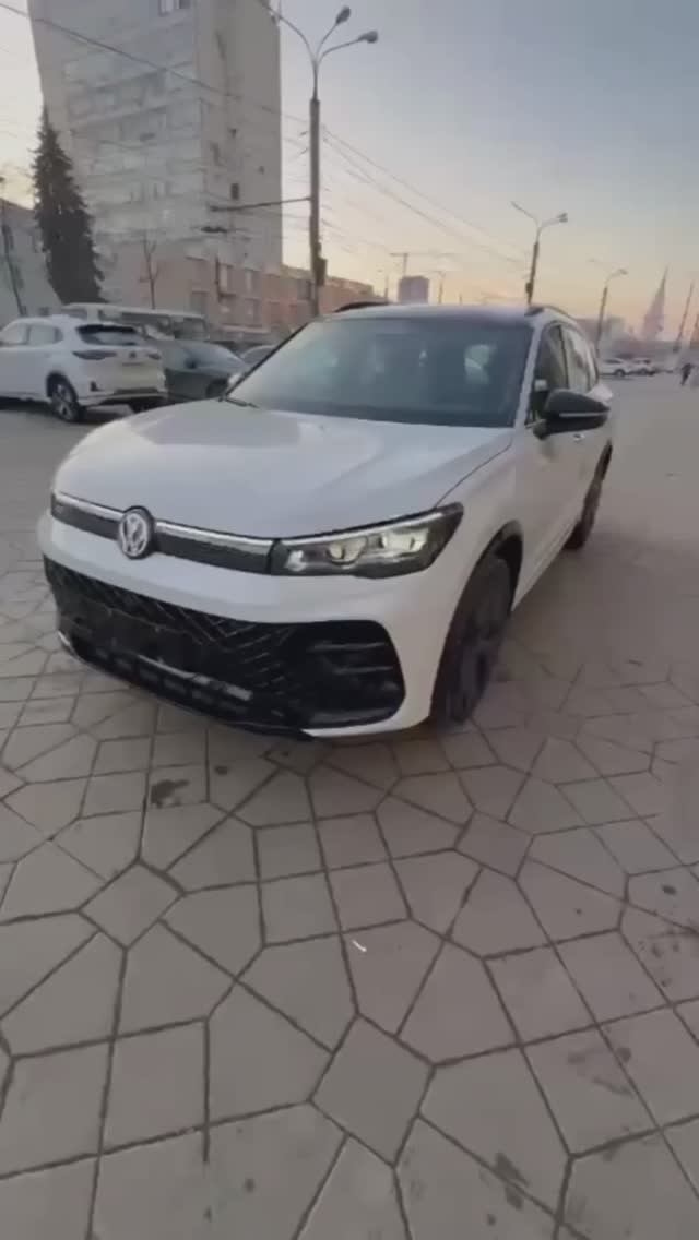 Volkswagen Tiguan L Pro Белый