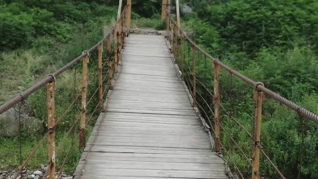 Путешествие по горным районам Дагестана, река рубас, реки горы и шум реки и ветра, красивыйпейзаж