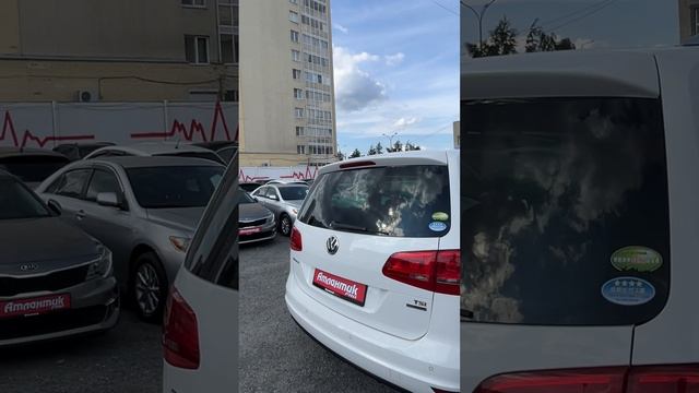 Обзор на Volkswagen Sharan Минивэн 5-дв. 1.4 TSI AT 2012г