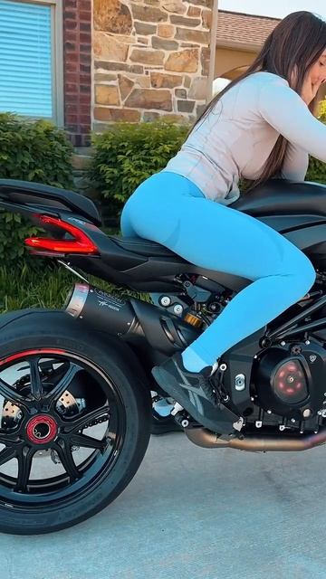 Звук MV Agusta
