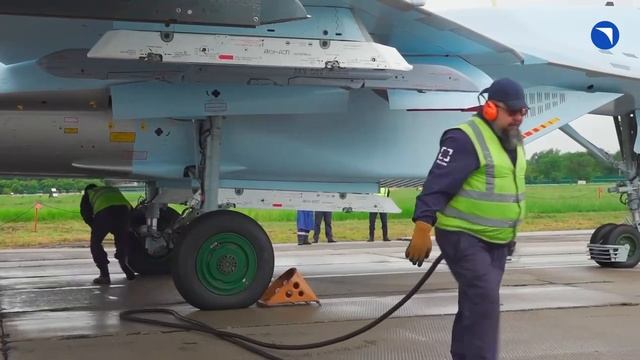 ОАК рапортует, что передала Минобороны России очередную партию новых серийных многоцелевых истре...