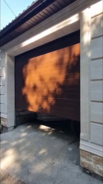 Секционные ворота DoorHan