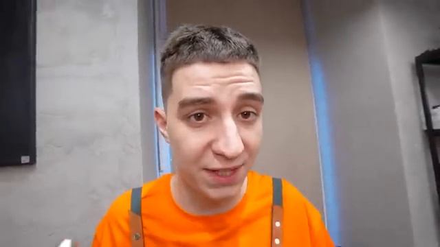 Стали ПАРИКМАХЕРАМИ на 24 Часа !