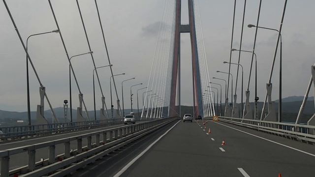 Владивосток - мост на остров Русский.