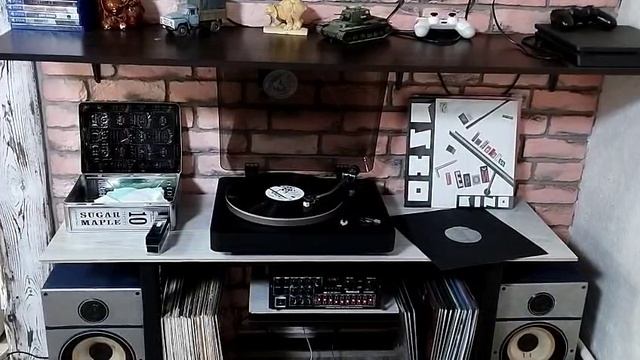 Расслабимся?!Что тебе нужно? Выбирай! Винил. Группа ,, Кино"