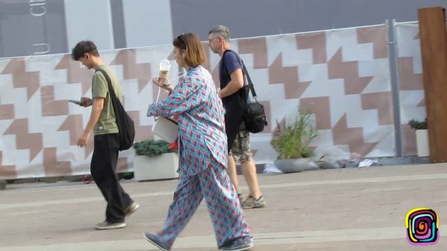 🔥 Как одеваются летом в Москве. Смотрим на примере модных уличных образов