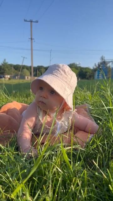 живой человечек в живой природе