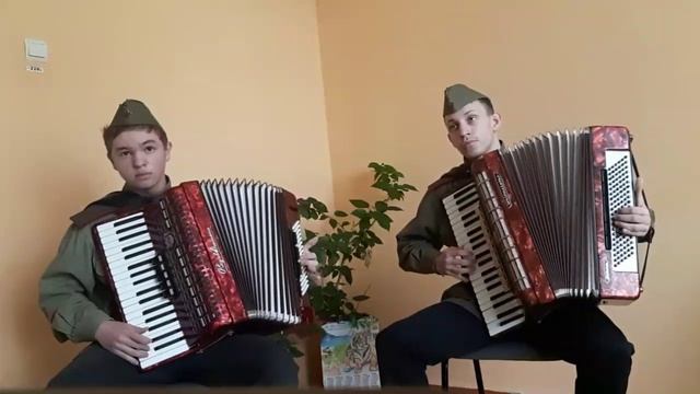 "В землянке" К. Листов 
"Свет и тени" П. Пиццигони