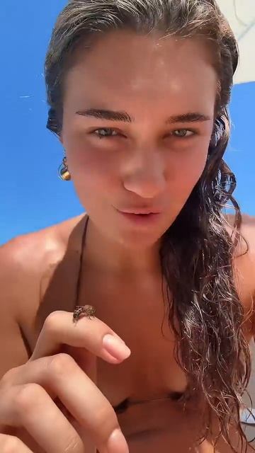 ребята, я нашел танцующую пчелу😭🐝 #танец