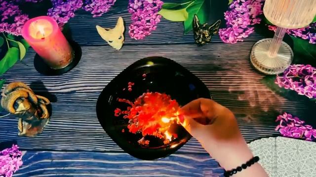 🔥☝️🌚 Предупреждение Высшил сил , на что или кого обратить внимание ❓☝️#онлайнгадание на свече🔥