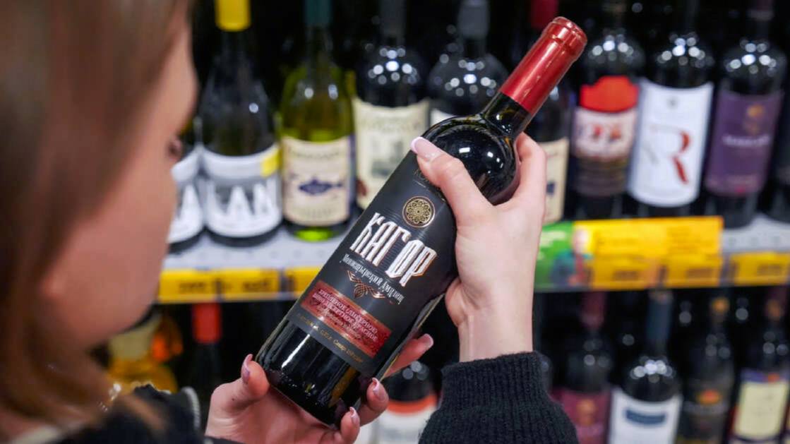 В Госдуме предложили запретить скрытую рекламу алкоголя