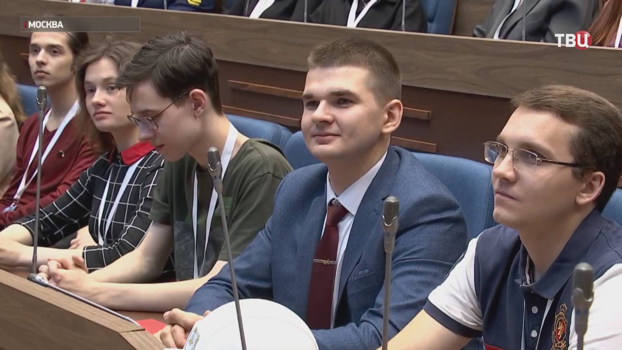 В МГТУ имени Баумана проходит образовательный форум "Ключ на старт" / События на ТВЦ