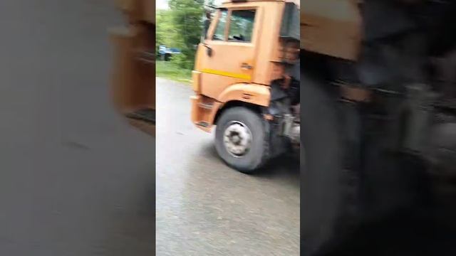 Асфальт в лужу. Деньги в карман.