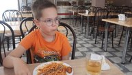 Отдыхаю на море, обед в столовой 26-06-2025
